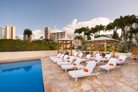 Luana Waikiki 520 Condo ホノルル エクステリア 写真